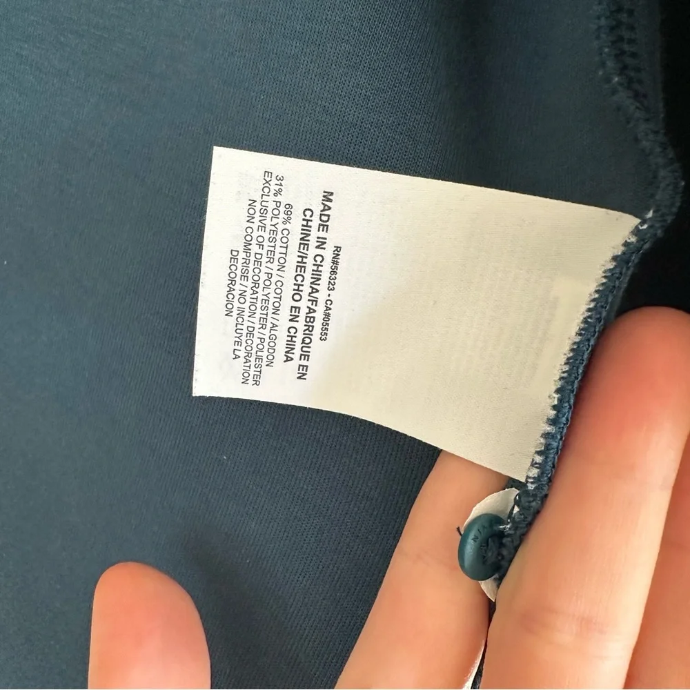 NEW NIKE Hooded‎ Sweatshirt, Flowy Fit